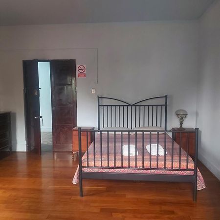 Global Family Backpackers Hostel 리마 외부 사진