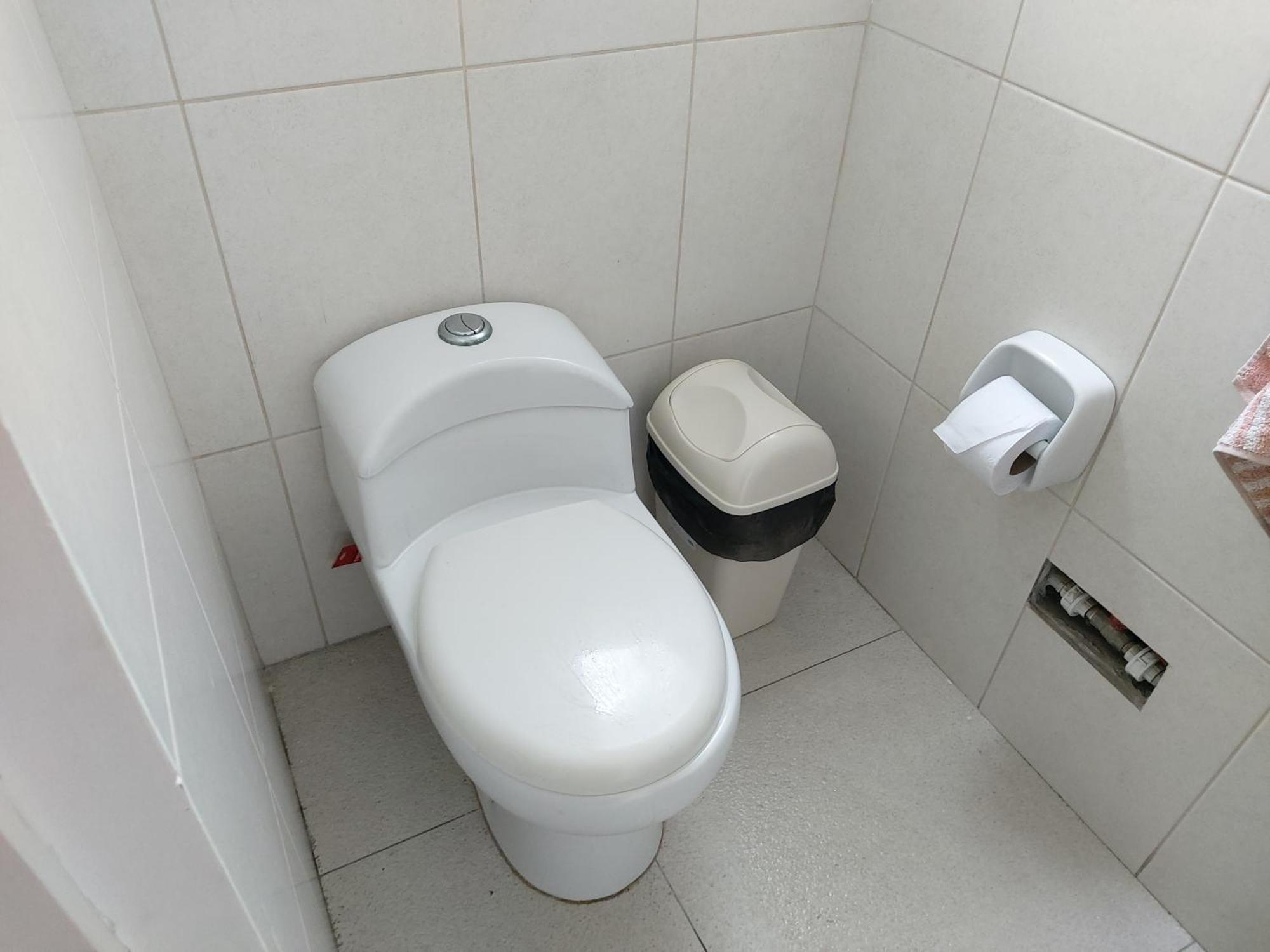 Global Family Backpackers Hostel 리마 외부 사진