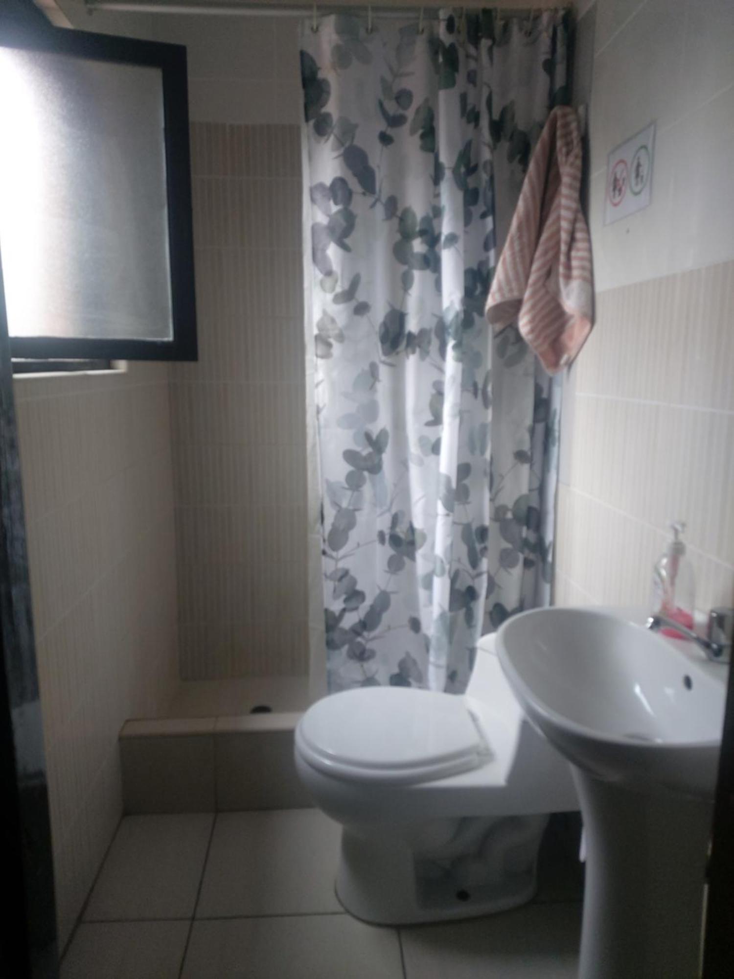 Global Family Backpackers Hostel 리마 외부 사진
