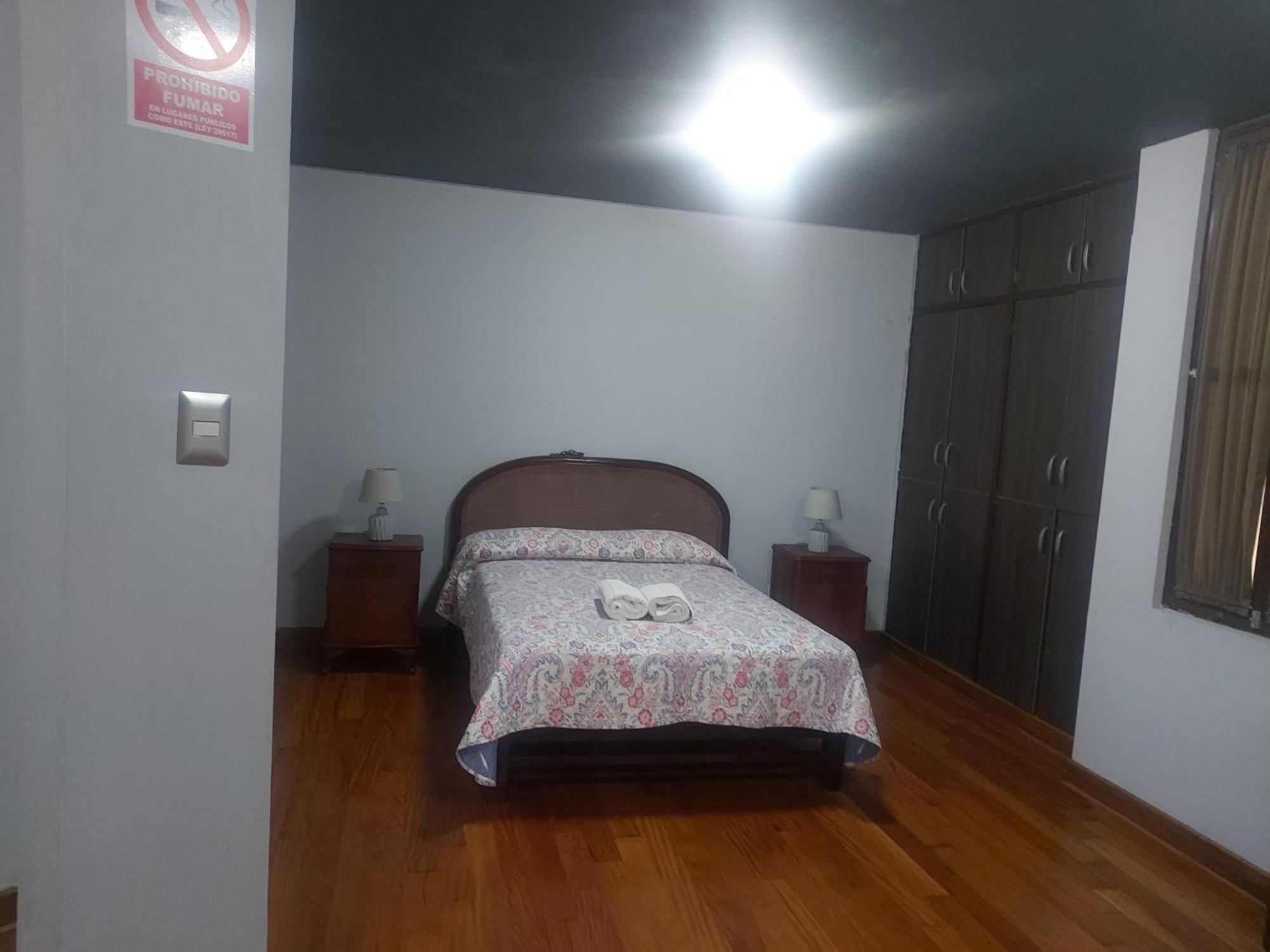 Global Family Backpackers Hostel 리마 외부 사진