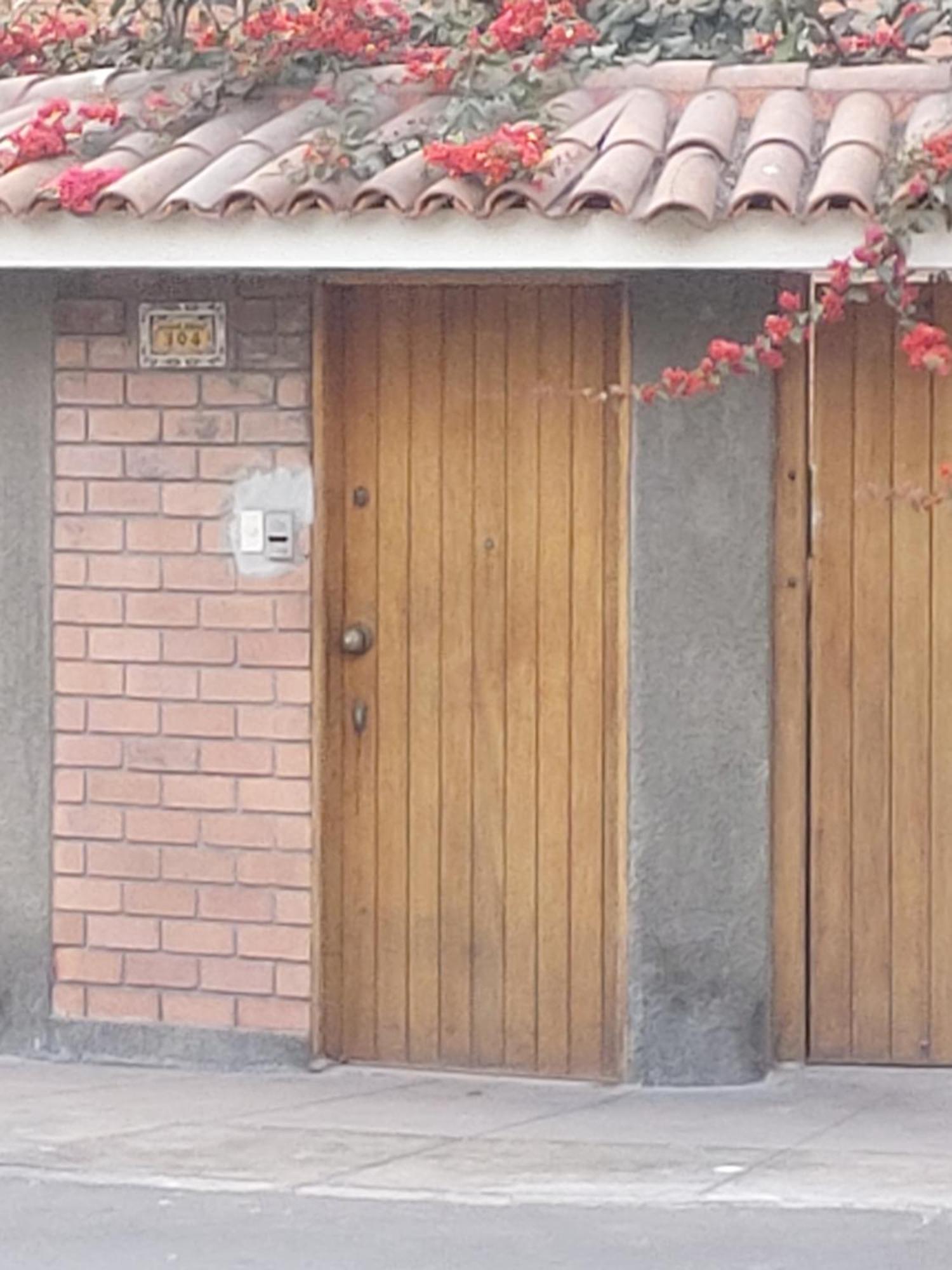 Global Family Backpackers Hostel 리마 외부 사진