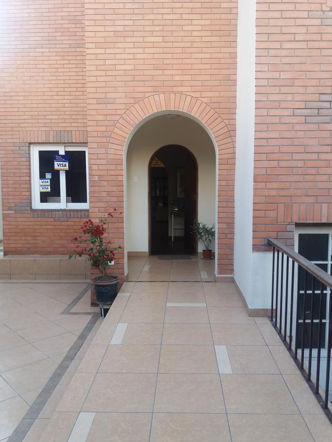Global Family Backpackers Hostel 리마 외부 사진